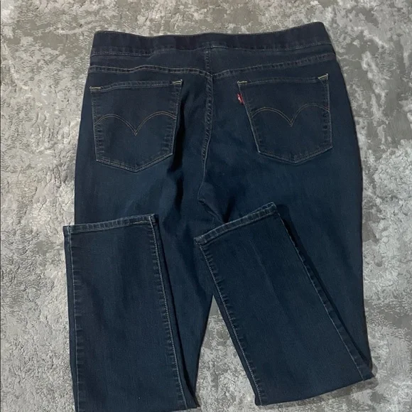 Levi’s High Rise Dark Blue Jeans - Picture 2 of 12